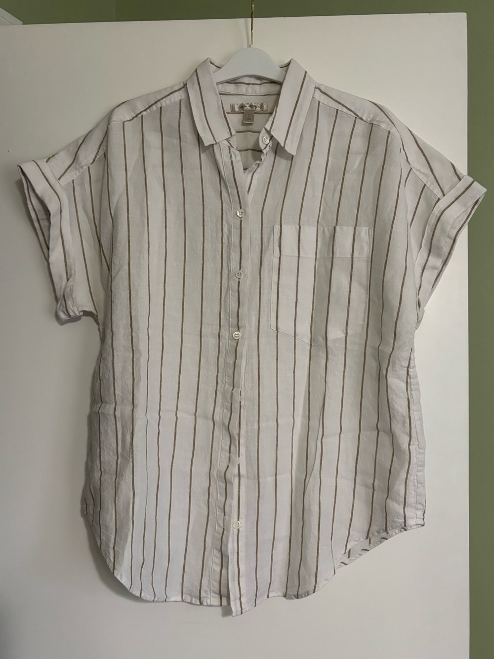 Banana Republic 100% Linen Button Down